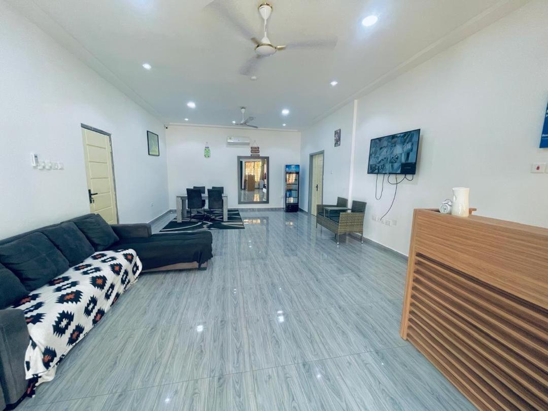 Rakka Guest House Adenta Exterior photo